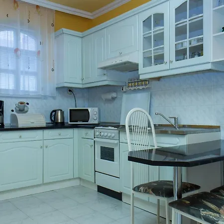 Familia Nyaralo 26 Semesterbostad