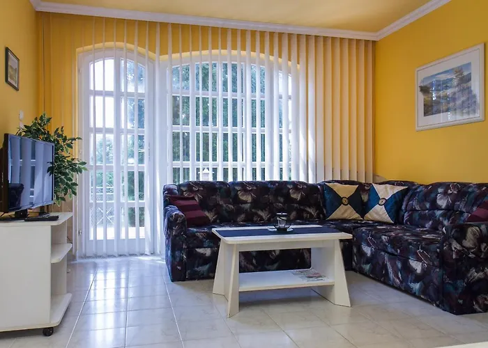 بيت للعطل Familia Nyaralo 26 Balatonmáriafürdő